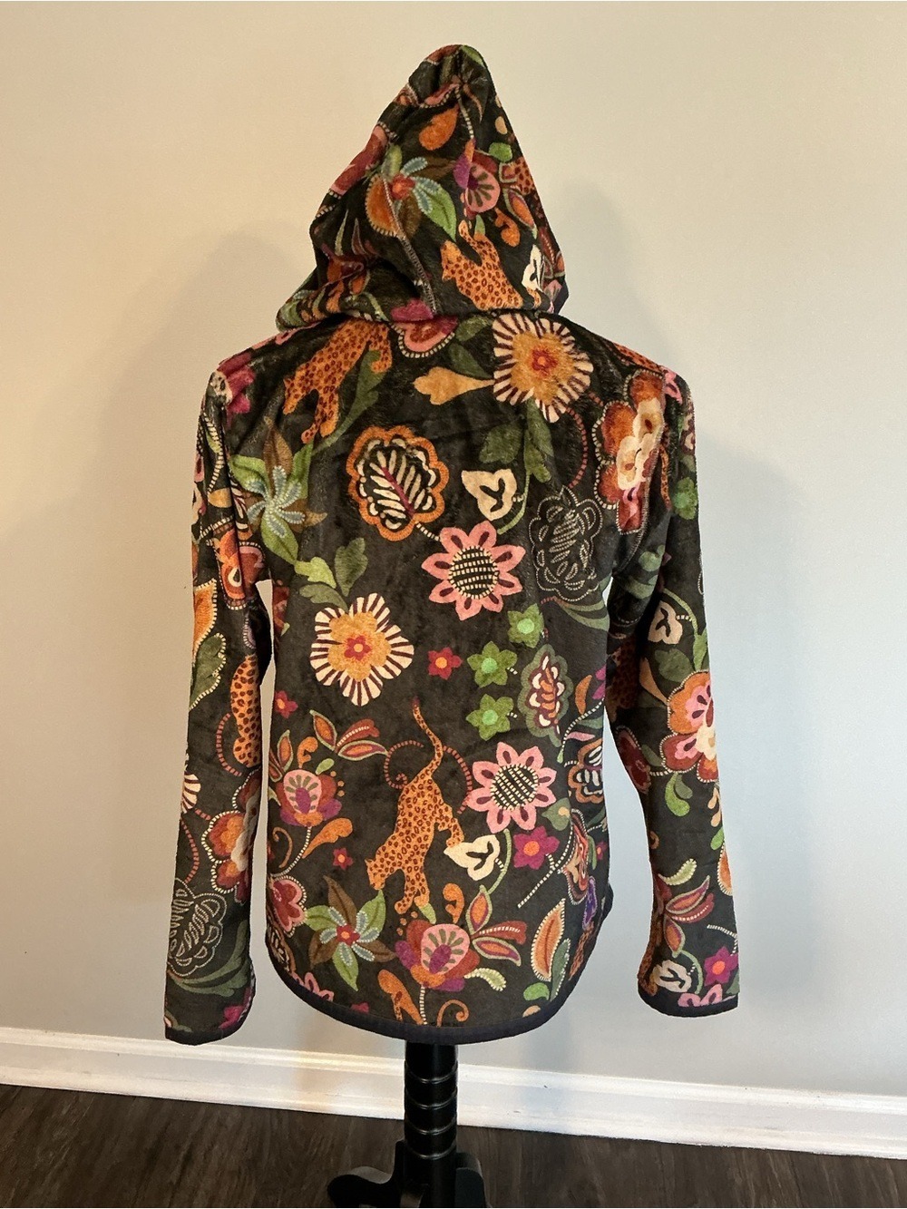 Johnny Was Joan Reversible Super Soft Sherpa Hooded Jacket - Picture 16 of 16